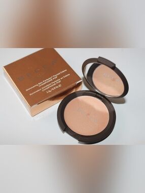 BECCA Shimmering Skin Perfector Poured Crème – Champagne Pop